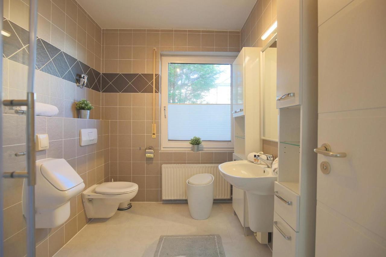 Ferienhaus Glockenstrasse Ferienwohnung Ostseehoehe Appartement 1 Шарбойц Екстер'єр фото